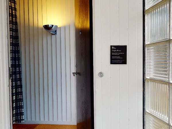 A photo of the doorway leading into Gropius House.