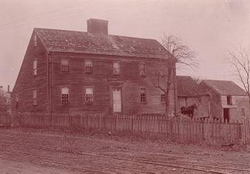 2-nineteenthcenturyexterior_-_364_x_253