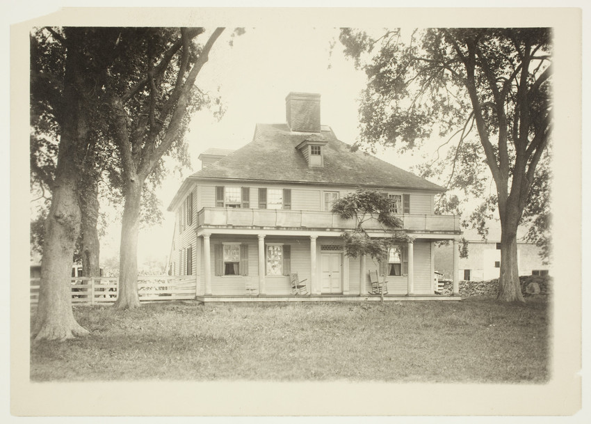 Black and white photo of the Casey Farm farmhouse.