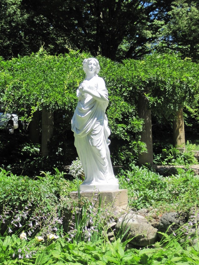 Statue of Flora in the Italian Garden