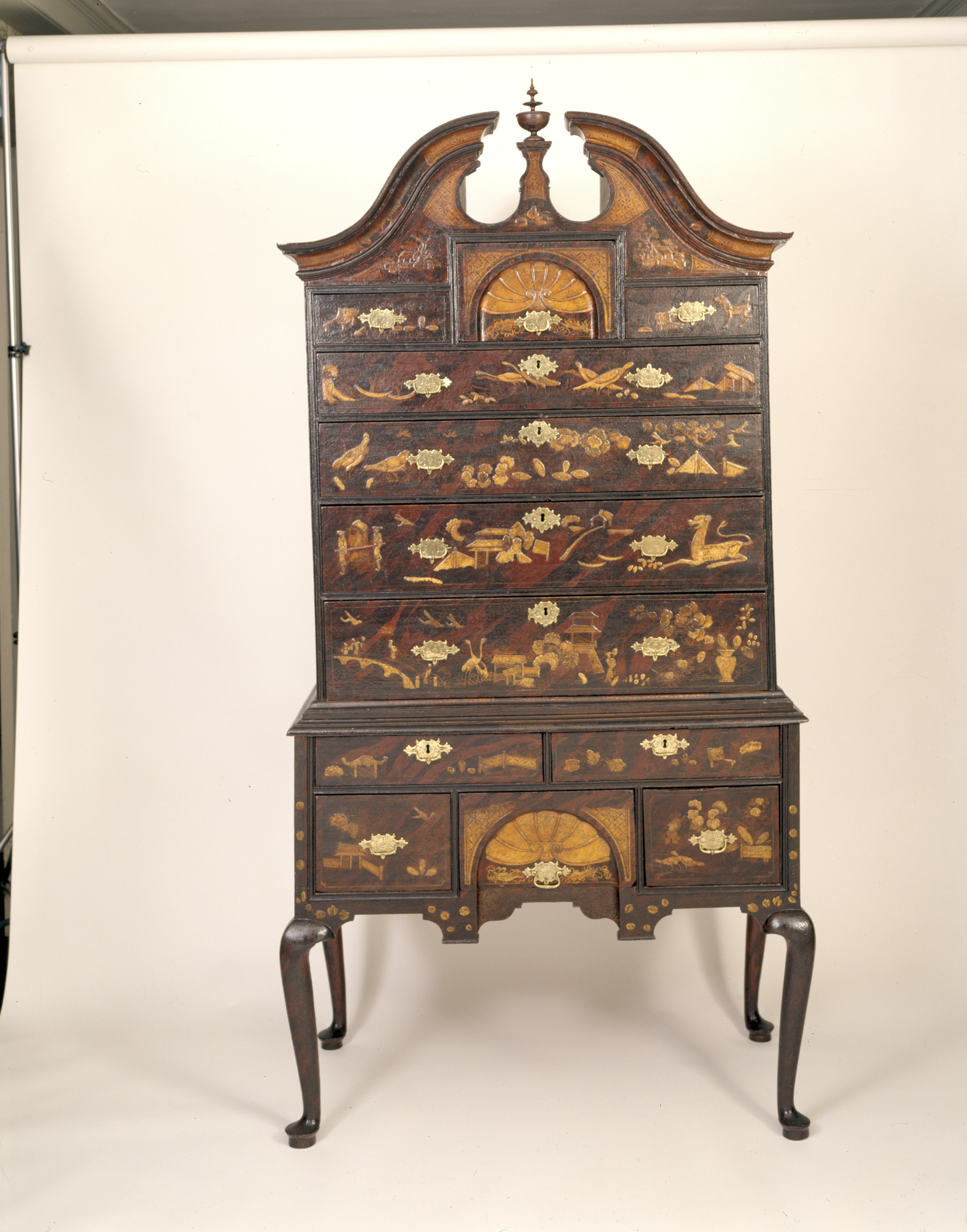 Antiques Showcase