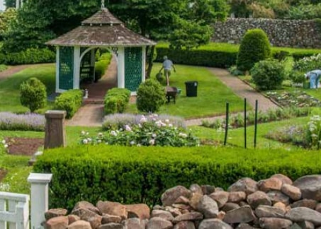 The Women Who Made Connecticut's Gardens Bloom