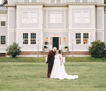 Historic Settings for Modern Love Stories