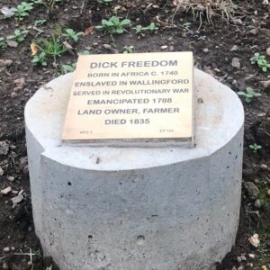 Plaque honoring Dick Freedom: Revolutionary War veteran, emancipated 1788, landowner, passed in 1835.